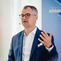 Stefan Wälti Email & Phone Number