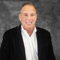 Moving On IT Solutions Employee Richard Daru's profile photo