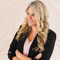 Subaru Canada Inc Employee Julie Lychak's profile photo