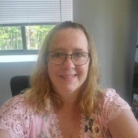 Kelly Groves Email & Phone Number