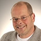 Uwe MacGregor Email