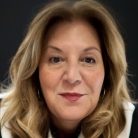 Christine Nichlos