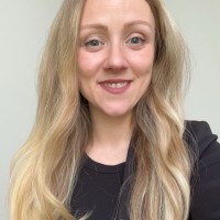 idX Corporation Employee Nancy Travis's profile photo