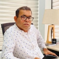 E-mail e número de telefone de Lalith Godakanda