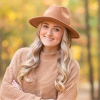 Running Threads Employee Annabelle Evans's profile photo