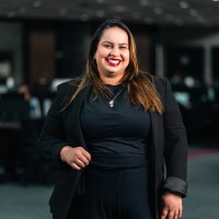 Camila Marçal Email