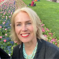 Email di Elizabeth McKay