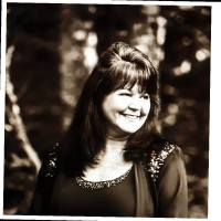 Donna Sullivan Email & Phone Number