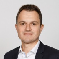 André Moor Email