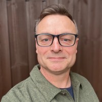 Stuart Mander Email
