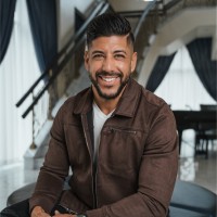Clarus Glassboards LLC Employee Adrian Leal's profile photo