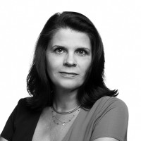 Fashion Network Employee Roxanne Robinson's profile photo