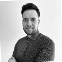 Jonas Kummer Email