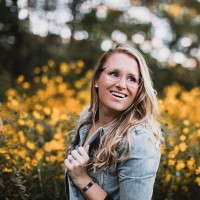 Tess Smith Email & Phone Number