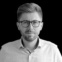 E-mail e número de telefone de Michael Thiel