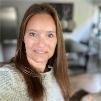 Betina Hjorth Email