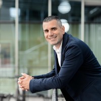 Bojan Brezlan Email