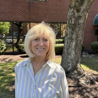 Abrams Realty Employee Laura Henry's profile photo