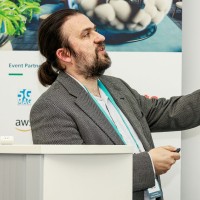 Robert Sugar Email & Phone Number