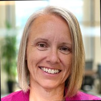 Carolyn Hennings Email & Phone Number