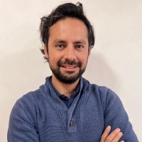 Gustavo Salinas Rodríguez Email