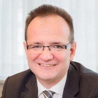 Oliver Eisenhöld Email