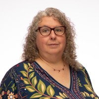 Leslie James Email & Phone Number