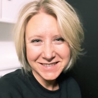 Katie Luebchow Email & Phone Number