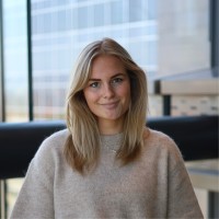JLL Employee Lynn Veerman's profile photo