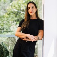 Lina Hernández Email