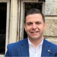 Leo Green Email & Phone Number