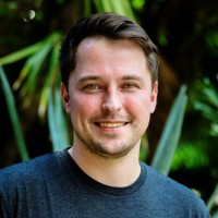 MacIej Kucharek Email
