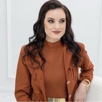 Zsofia Wagner Email
