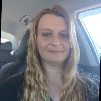 Leslie McCrackin Email