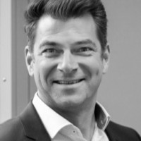 Olaf Neumann Email