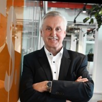 Helmut Petzko Email