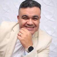 Under Employee Wellington Torres's profile photo