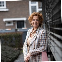 Natascha van Mierlo Email