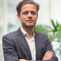 BModesto Employee Veron Lens's profile photo