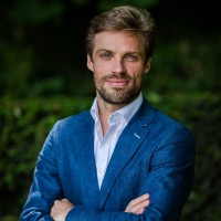 Uni Values France Employee Adrian Schilling's profile photo