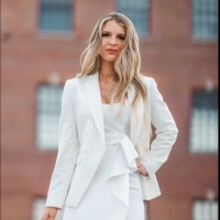 Elizabeth Leone Email