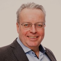 Guus Berkers Email