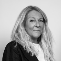 Debbie Davies Email