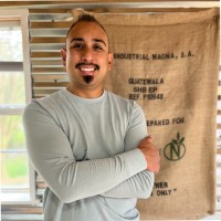 Starbucks Employee Gabriel Saldana's profile photo