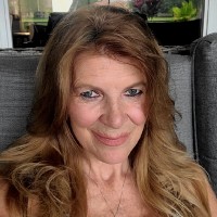 Diana Mika Email & Phone Number