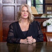 Shelley West Email & Phone Number