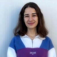 Özge Mutlu Email