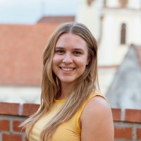 VividCharts Employee Maria McKinley's profile photo