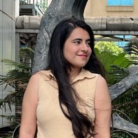 Komal Phogat Email