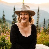 Sarah Hackbarth Email & Phone Number
